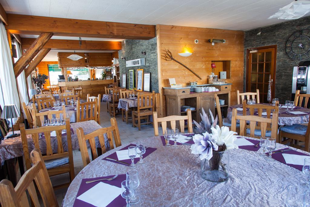 Hotel Restaurant La Darbella Les Rousses Dış mekan fotoğraf